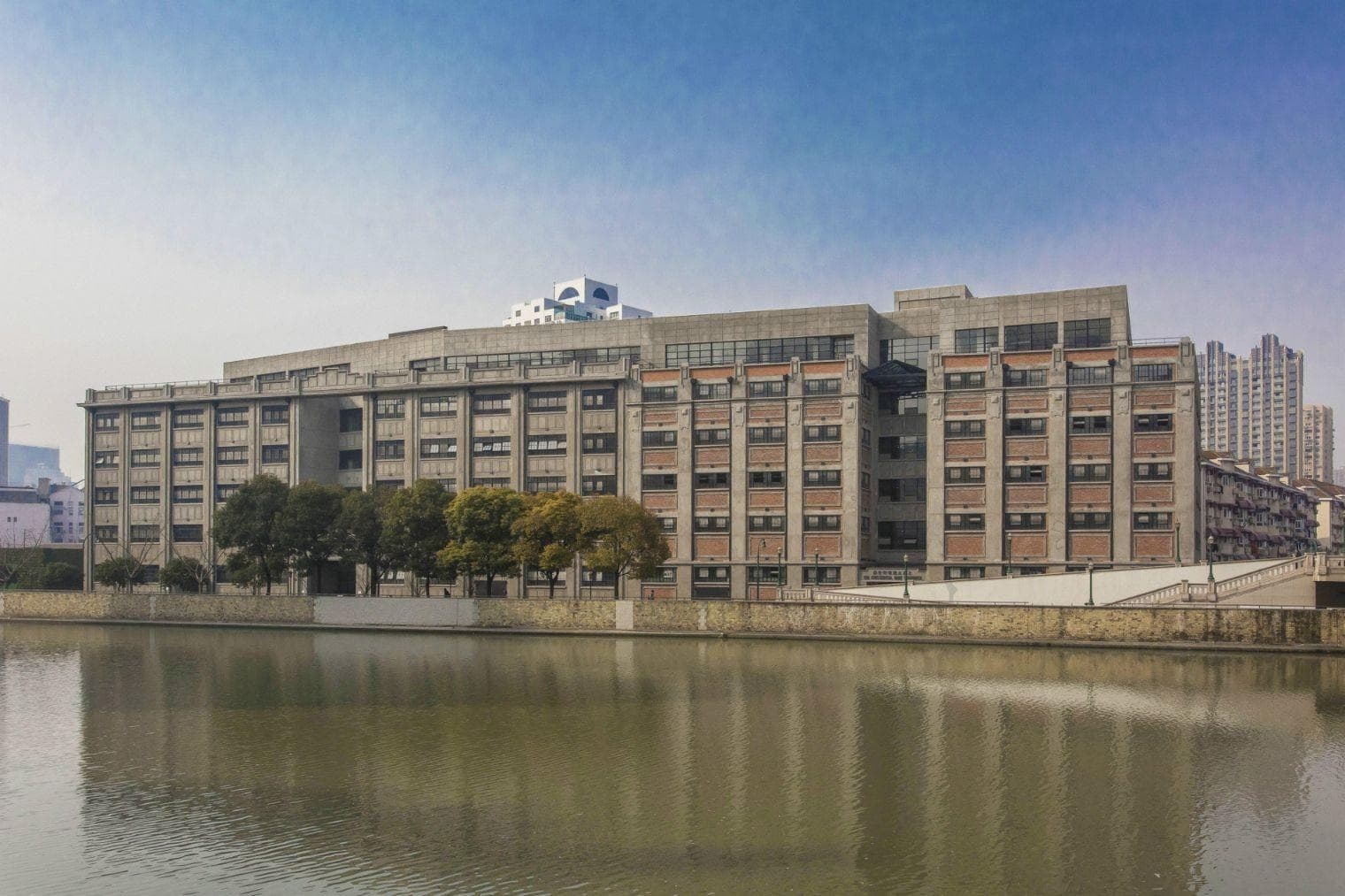 四行天地